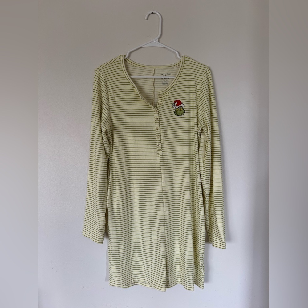 NWOT American Eagle Grinch Striped Plush Long Sleeve Romper XL